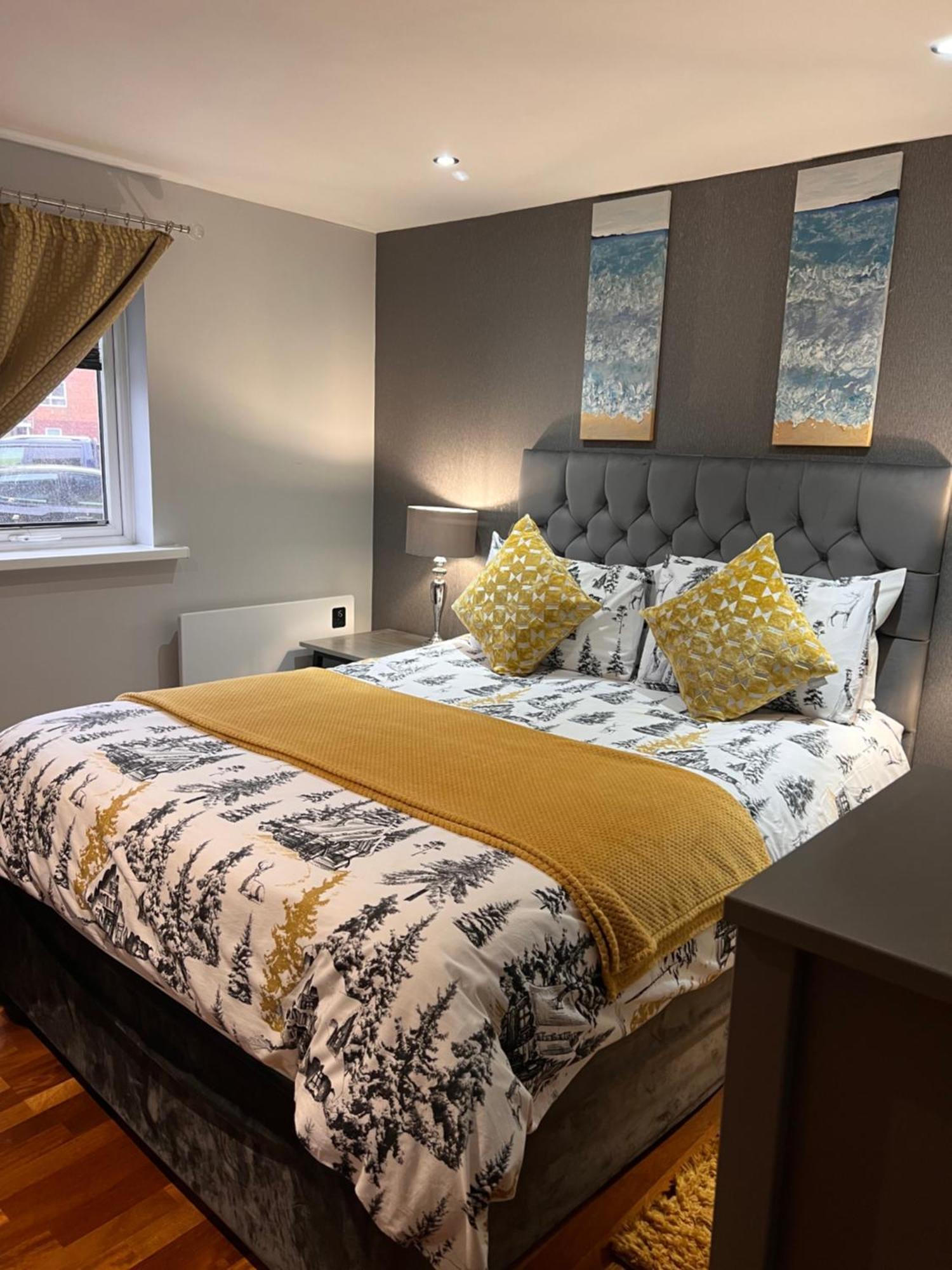Cockledora, A Luxury Ground Floor Beachfront Apartment Llanelli Eksteriør bilde